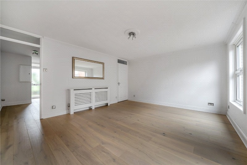 Rectory Square, London, United Kingdom, E1