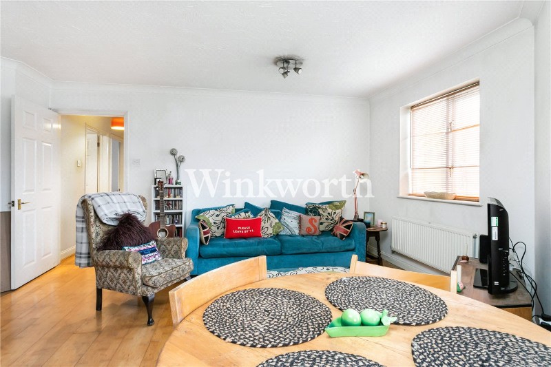 Myddleton Avenue, London, N4