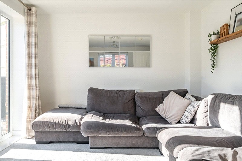 Keepsake Close, Farnham, Surrey, GU9