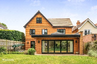 Dorchester Road, Hook, Hampshire, RG27