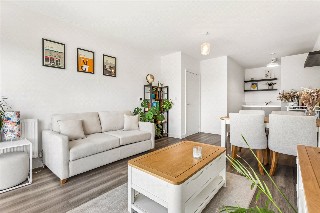 Springfield Drive, London, SW17