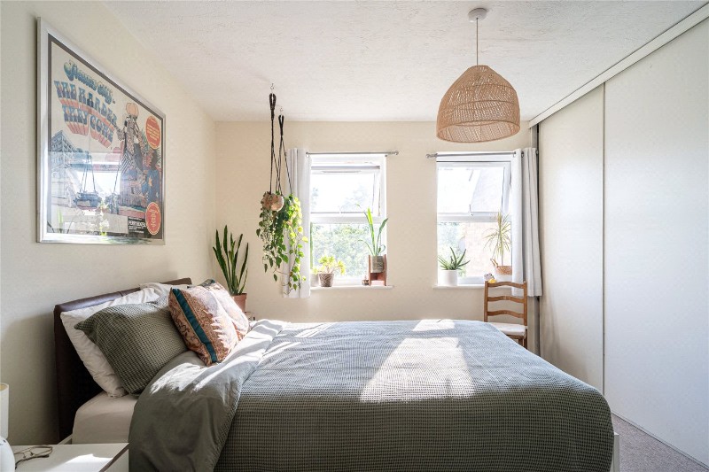 Peregrine Court, London, SW16