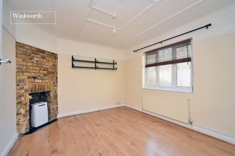 The Maisonettes, Alberta Avenue, Cheam, Sutton, SM1