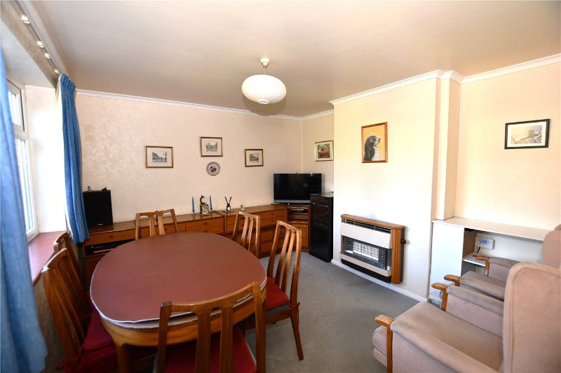 Reeves Way, Wokingham, Berkshire, RG41