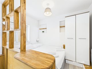 Vastern Road, Reading, Berkshire, RG1