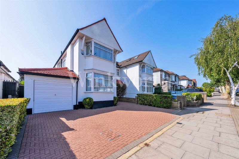 Princes Park Avenue, London, NW11