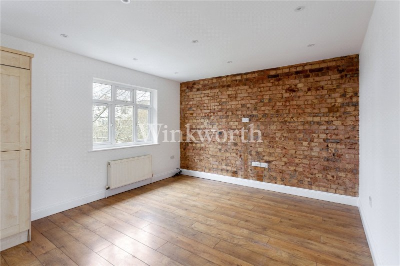 St. Marks Close, London, EN5