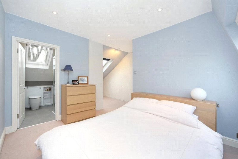 Niton Street, Fulham, London, SW6