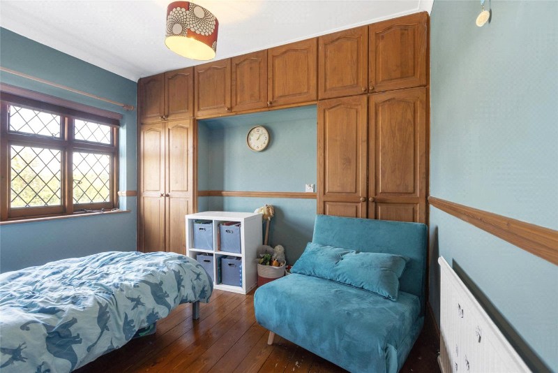 Annsworthy Crescent, London, SE25