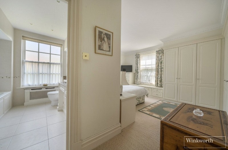 Cross Road, Sunningdale, Berkshire, SL5