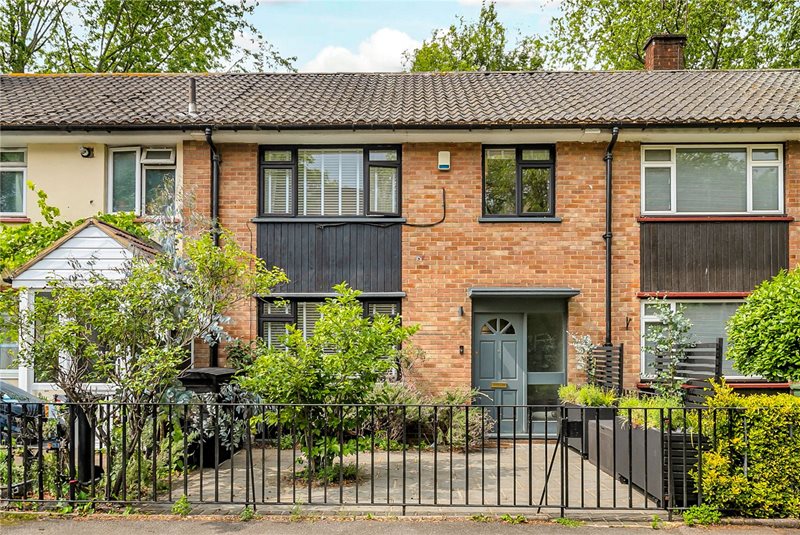 Cresset Street, London, SW4