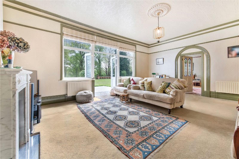 Lyne Crossing Road, Lyne, Surrey, KT16