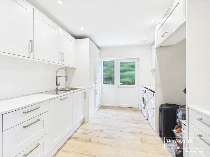Sandford Lane, Hurst, Reading, Berkshire, RG10