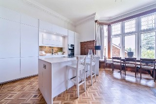 Kingswood Road, Bromley, BR2