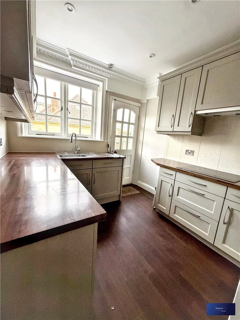 Russell Road, Shepperton, Surrey, TW17