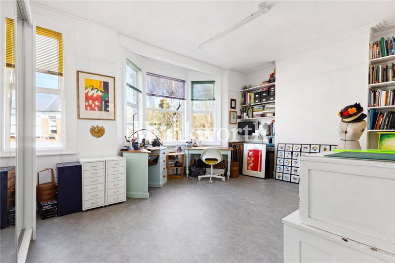 Hewitt Road, London, N8