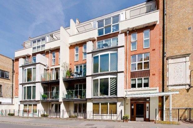 Lawn Lane, SW8