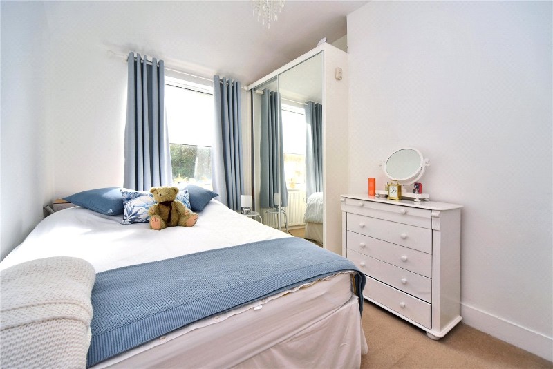 Cranfield Road West, Carshalton, SM5