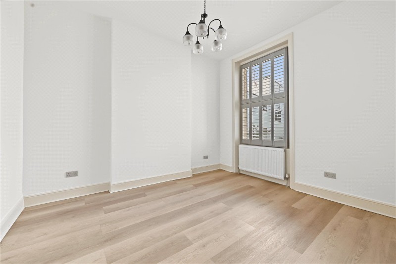 Kilburn Lane, London, W10
