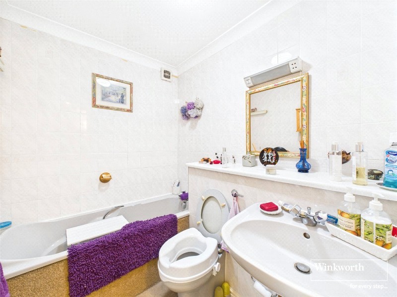 Regency Crescent, Hendon, London, NW4