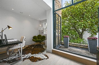 Kensington Place, Kensington, London, W8