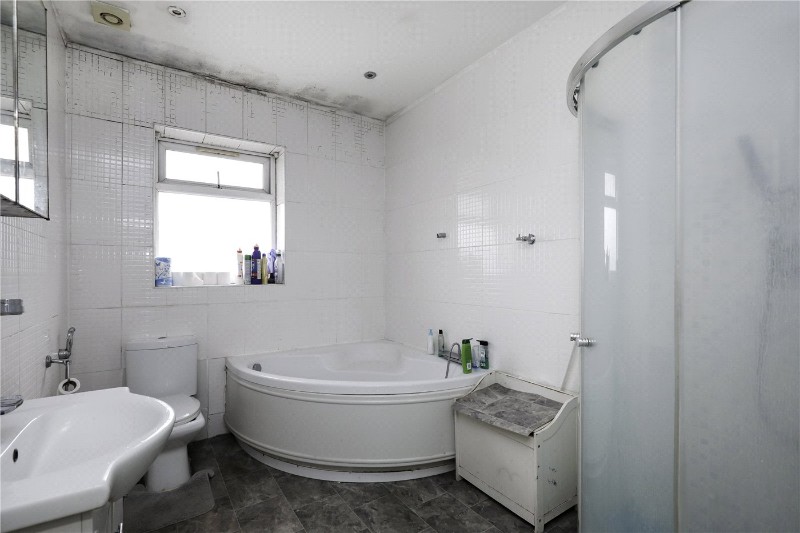 St. Dunstans Avenue, London, W3