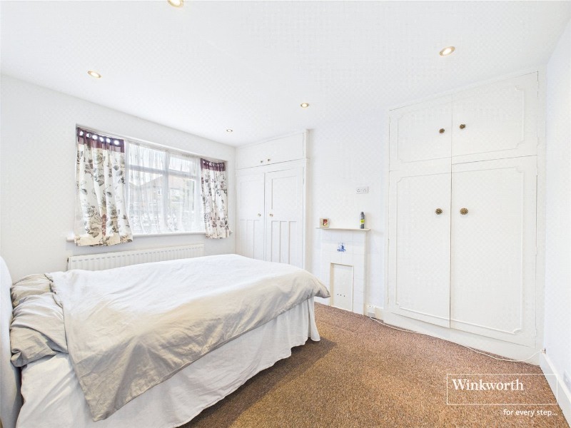 Holden Avenue, Kingsbury, London, NW9