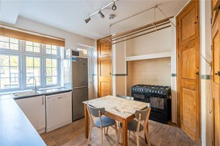 Brixton Hill, London, SW2