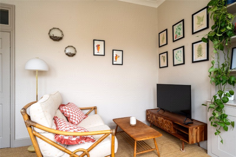 Knollys Road, London, SW16