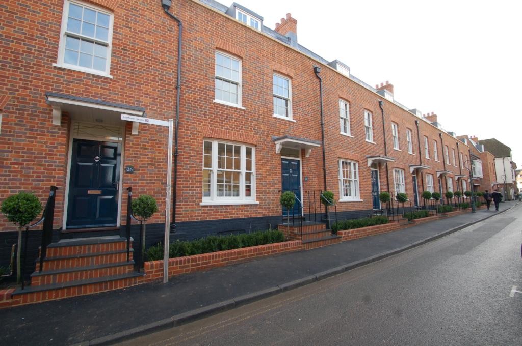 4 bedroom property to rent in St Peters Lane, Canterbury, CT1 (Ref