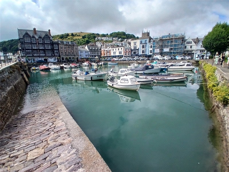 Clarence Hill, Dartmouth, TQ6