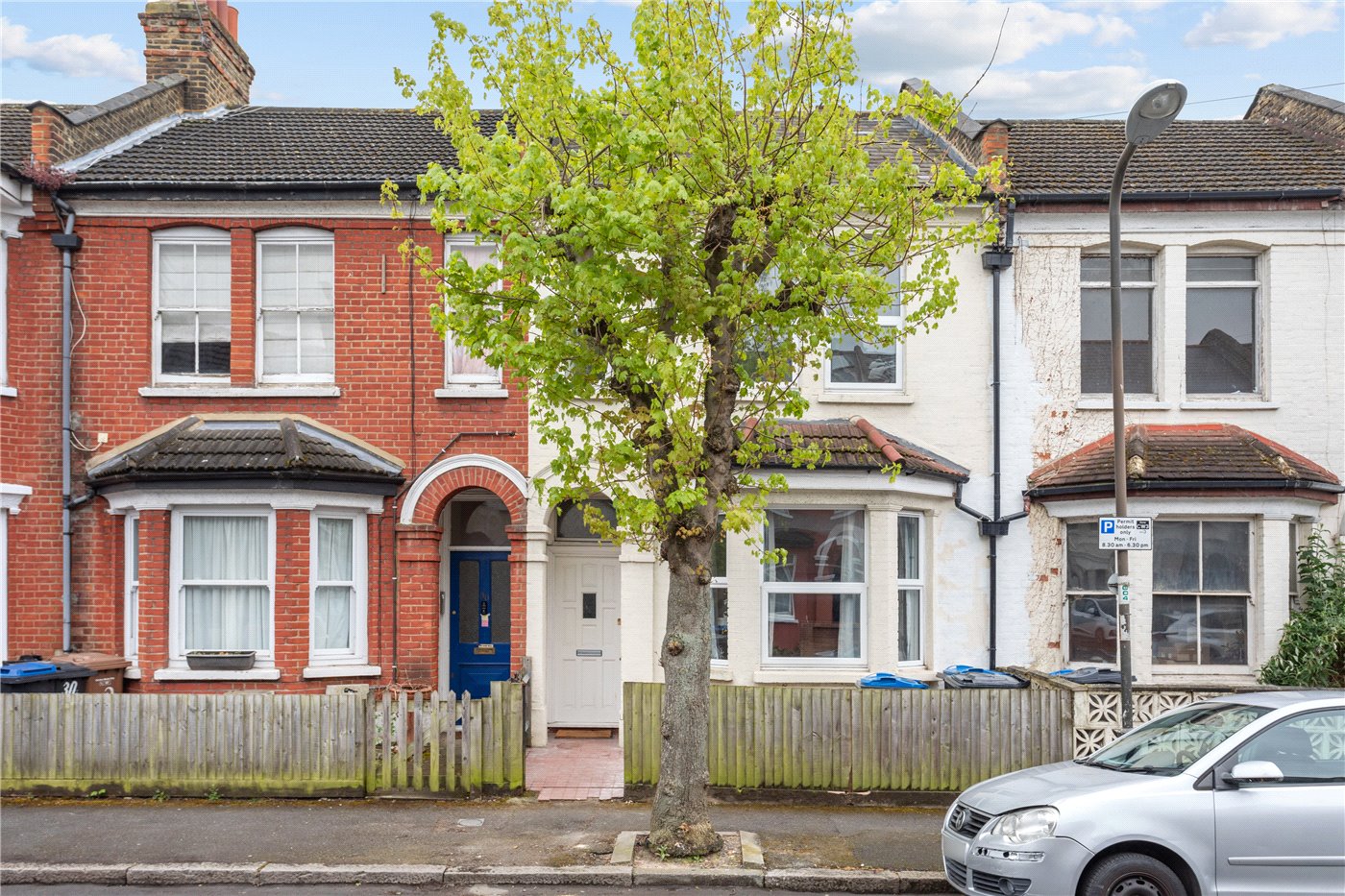 Pitcairn Road, London, CR4
