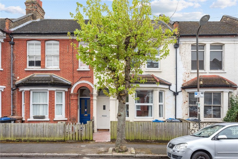 Pitcairn Road, London, CR4