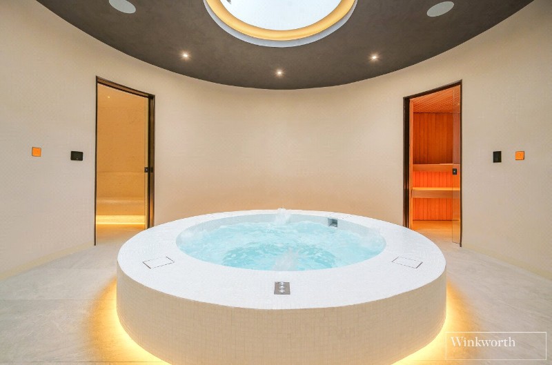 Wentworth Drive, Wentworth Estate, Virginia Water, Surrey, GU25