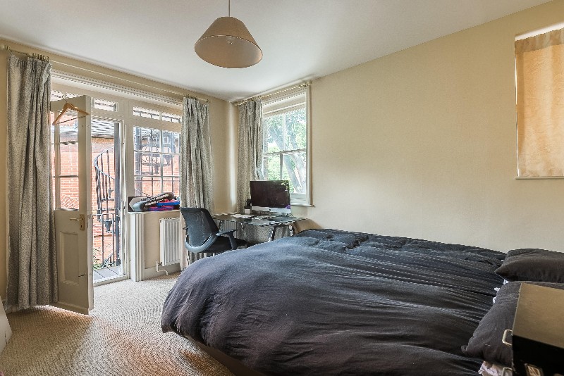 Kennington Lane, London, UK, SE11