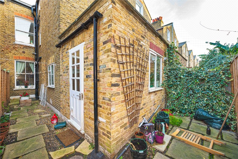 Brayburne Avenue, London, SW4