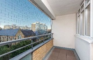 Churchill Gardens, London, SW1V
