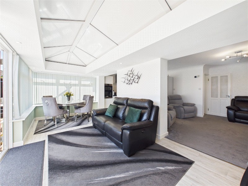 Crowden Crescent, Tiverton, Devon, EX16