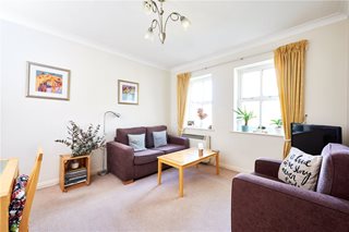 Alfred Close, London, W4