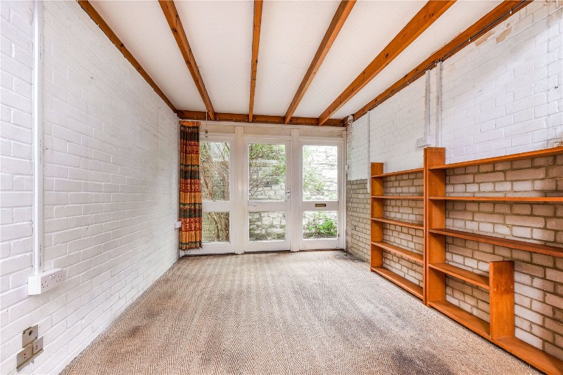Dragon Street, Petersfield, Hampshire, GU31