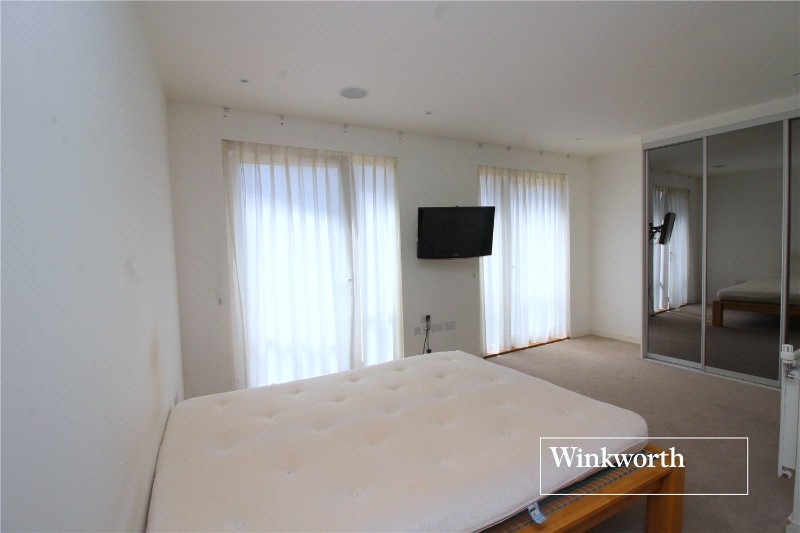 Ruskin Parade, Edgware, HA8