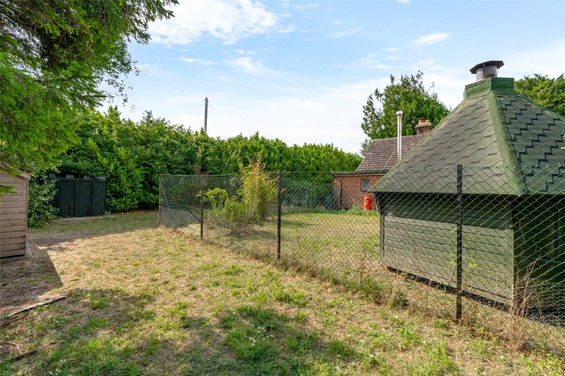 Cranborne Road, Hinton Martell, Wimborne, Dorset, BH21