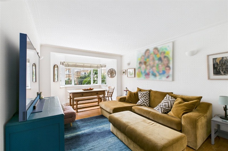 Streatham High Road, London, SW16