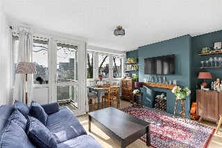 Barringer Square, London, SW17