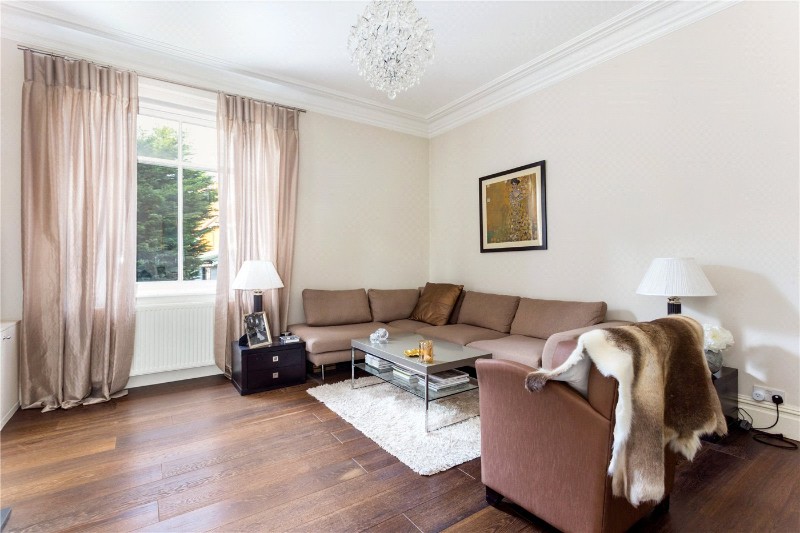 Castlebar Hill, London, UK, W5