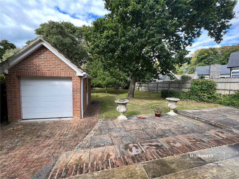 Rothesay Drive, Highcliffe, Christchurch, BH23