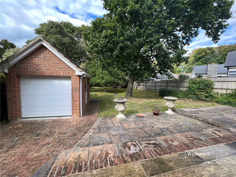Rothesay Drive, Highcliffe, Christchurch, BH23