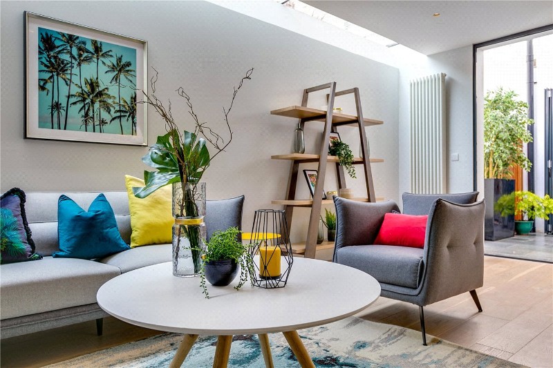 Greyhound Road, London, W6