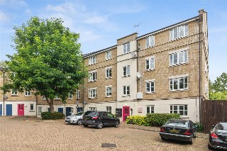 Bristowe Close, London, SW2