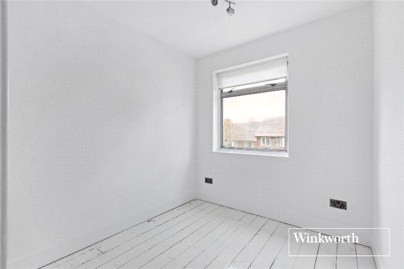 Milton Avenue, Barnet, EN5